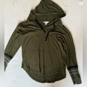 Market & Spruce Women’s Green Hoodie Size Medium